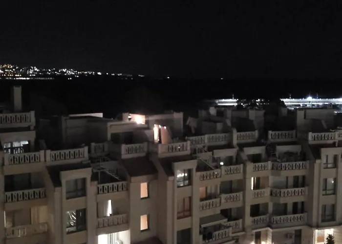 Апартамент Silvi Super View Варна