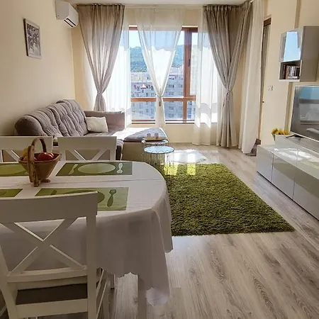 Silvi Super View Варна